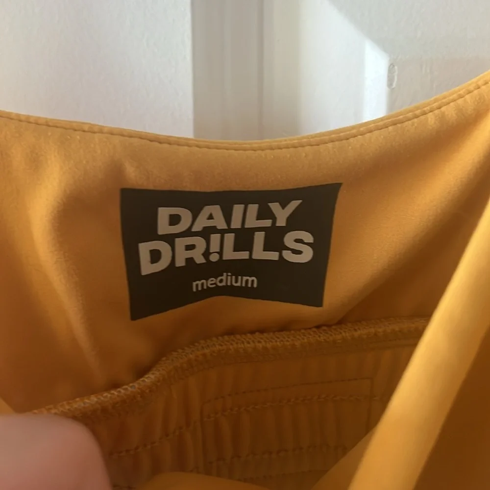 Daily Drills GO bra nwt SOLD OUT - Picture 3 of 4